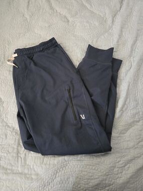 Vuori Sunday Performance Jogger Size Large